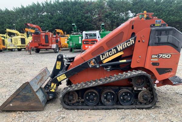 Caterpillar DITCH, dovoz USA — foto 5 z 12