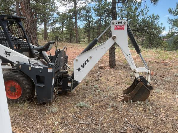 Bobcat 709, dovoz USA — foto 1 z 8 Bobcat 709, dovoz USA — foto 1 z 8