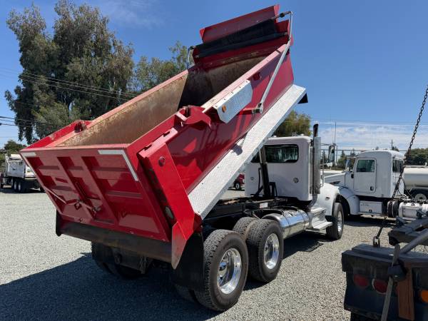 Caterpillar PETERBILT, dovoz USA — foto 4 z 12