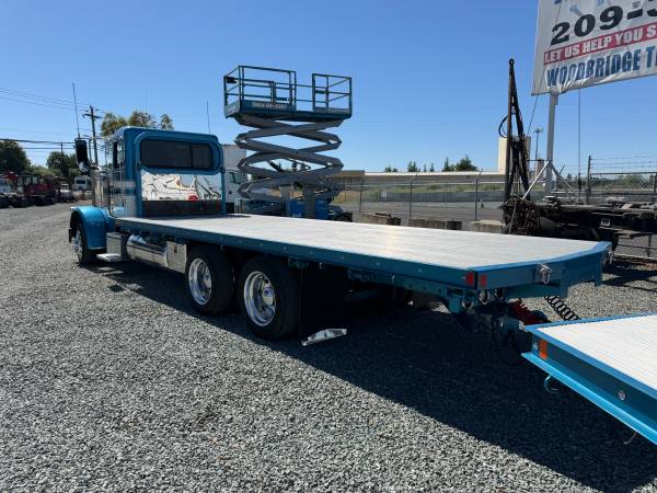 Caterpillar PETERBILT, dovoz USA — foto 3 z 12