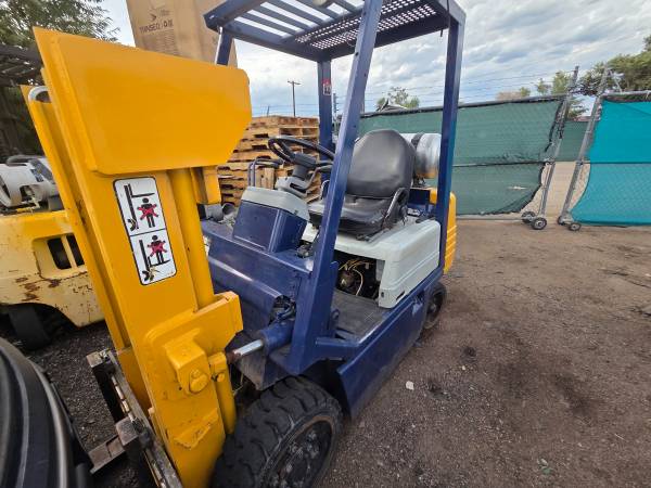 2012 FORKLIFT, dovoz USA — foto 3 z 9