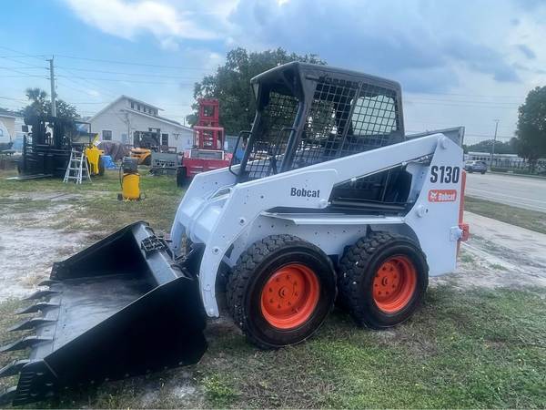 Bobcat S130, dovoz USA — foto 3 z 8