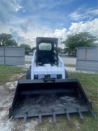 Bobcat S130, dovoz USA — foto 4 z 8