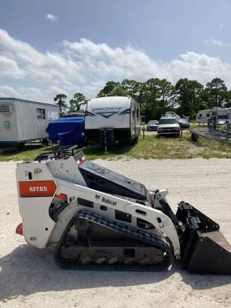Bobcat MT85, dovoz USA — foto 2 z 10