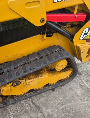 Caterpillar 259D3, dovoz USA — foto 4 z 10