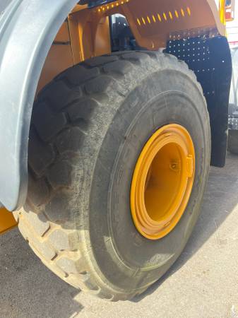 John Deere 824K, dovoz USA — foto 9 z 12
