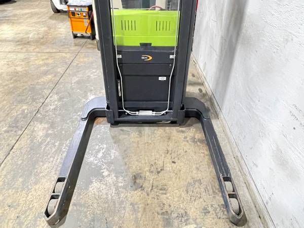 CROWN, dovoz USA — foto 12 z 12