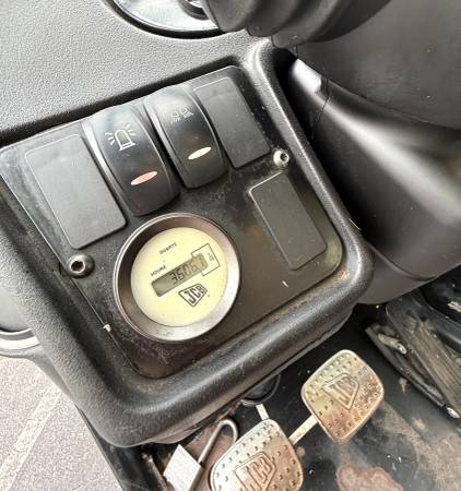 JCB 51202A4, dovoz USA — foto 9 z 12