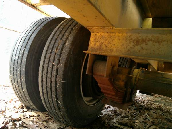 Caterpillar CUSTOM, dovoz USA — foto 6 z 12
