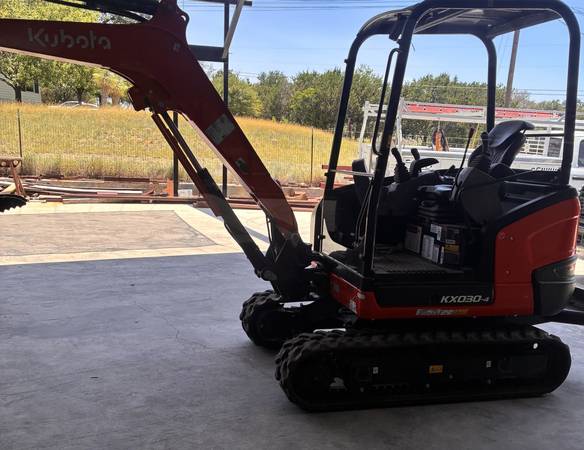 EXCAVATOR, dovoz USA — foto 3 z 12