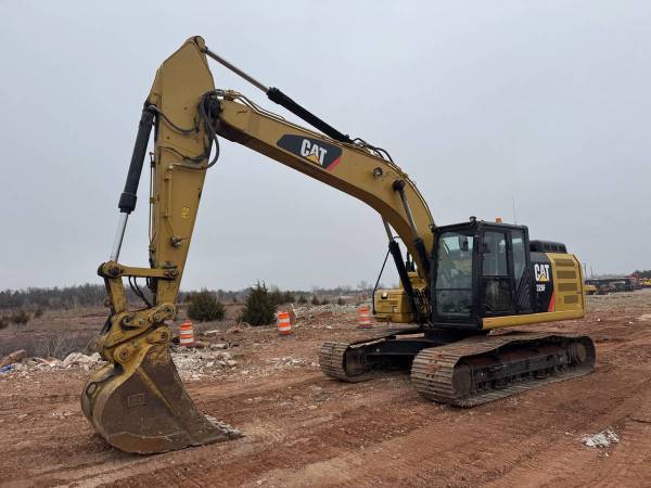 Caterpillar 326, dovoz USA — foto 2 z 12