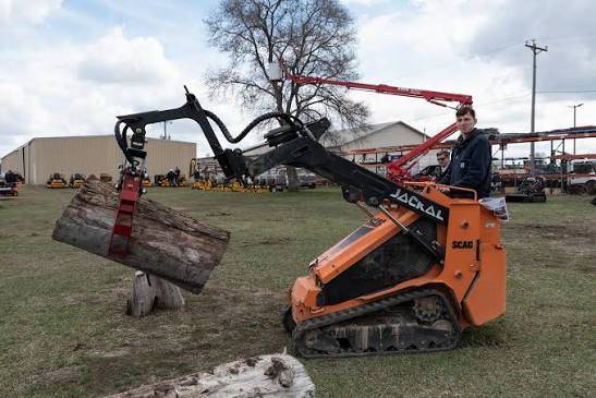 John Deere SCAG, dovoz USA — foto 4 z 5