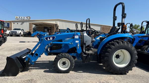 Caterpillar LS, dovoz USA — foto 2 z 4