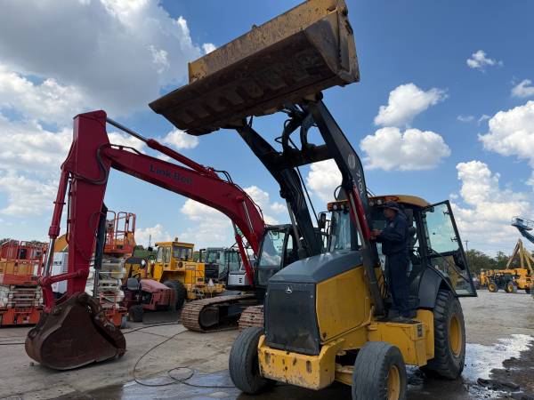 John Deere BACKHOE, dovoz USA — foto 4 z 12