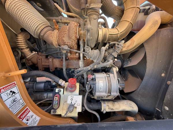 Caterpillar CASE, dovoz USA — foto 12 z 12