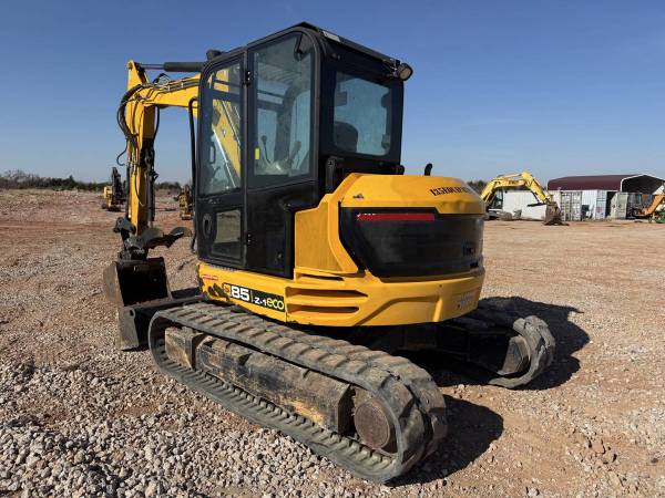 Caterpillar JCB, dovoz USA — foto 5 z 12