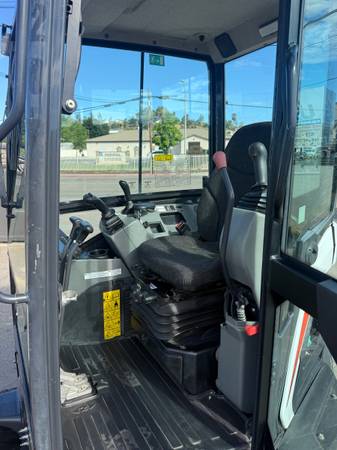 Bobcat E26, dovoz USA — foto 8 z 12
