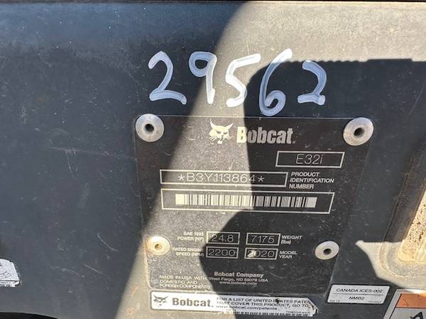 Bobcat E32I, dovoz USA — foto 5 z 7