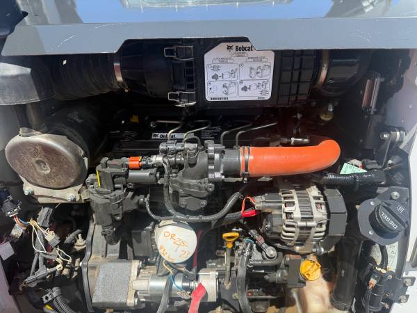 Bobcat T595, dovoz USA — foto 5 z 9