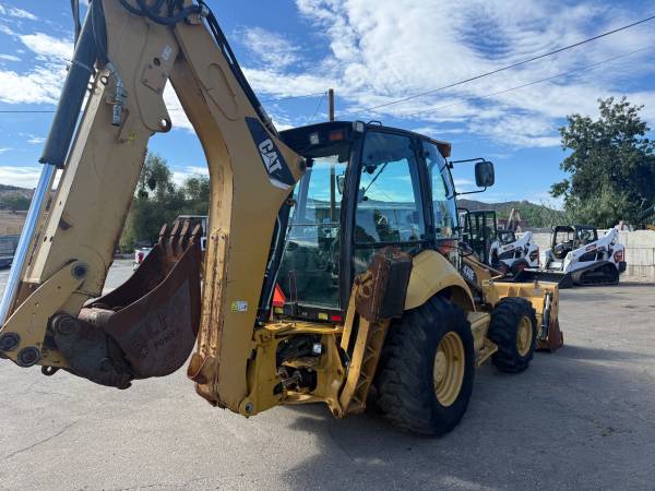 Caterpillar 430E, dovoz USA — foto 4 z 9
