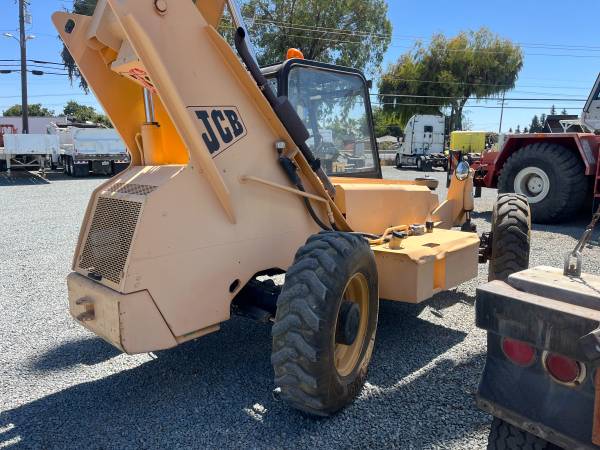 Caterpillar JCB, dovoz USA — foto 5 z 8
