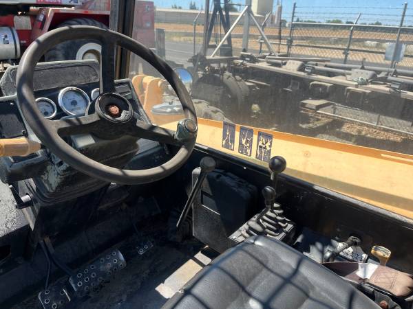 Caterpillar JCB, dovoz USA — foto 7 z 8
