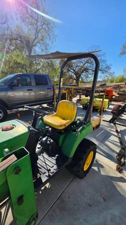 John Deere 210, dovoz USA — foto 5 z 8