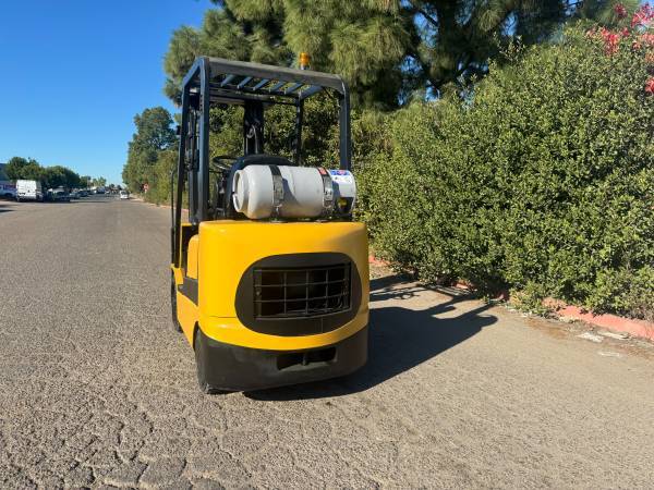Caterpillar 5000LB, dovoz USA — foto 2 z 5