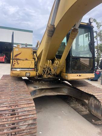 Caterpillar 320, dovoz USA — foto 4 z 9