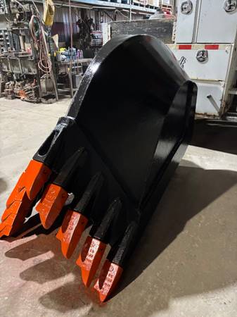 EXCAVATOR, dovoz USA — foto 3 z 4