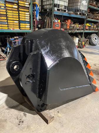 EXCAVATOR, dovoz USA — foto 4 z 4