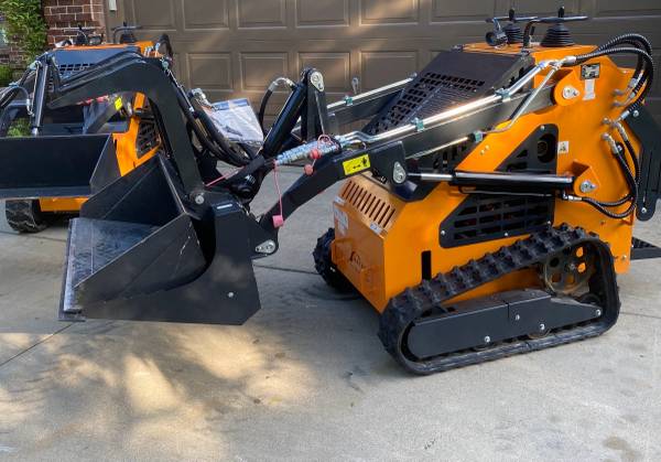 Ditch Witch MINI, dovoz USA — foto 3 z 8