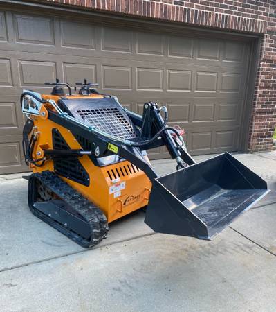 Ditch Witch MINI, dovoz USA — foto 4 z 8