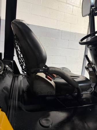 Caterpillar FORKLIFT, dovoz USA — foto 9 z 9