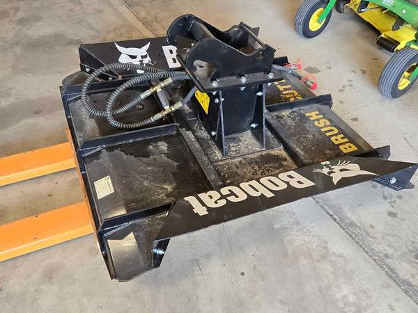 Bobcat, dovoz USA — foto 3 z 4