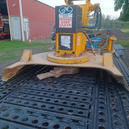 EXCAVATOR, dovoz USA — foto 12 z 12