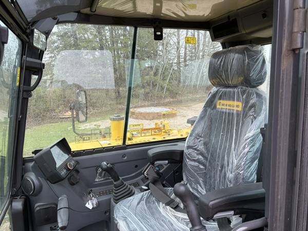 New Holland E57C, dovoz USA — foto 3 z 8