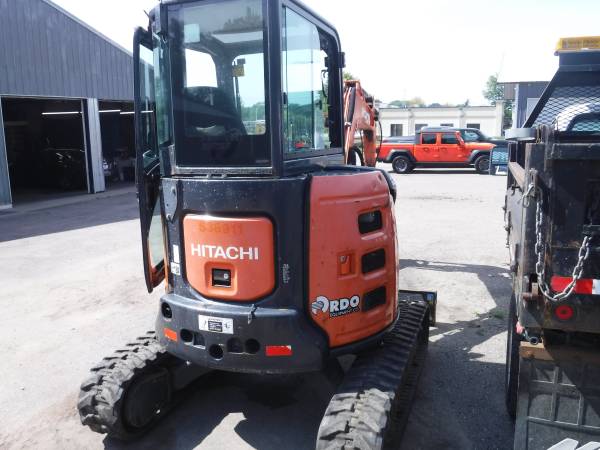 Hitachi 35, dovoz USA — foto 7 z 12