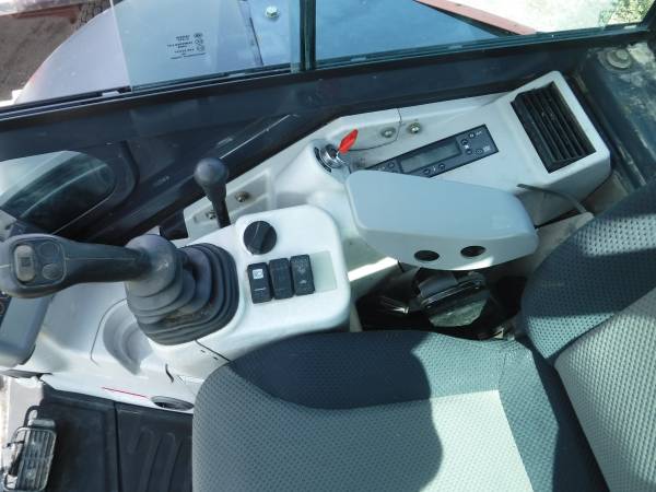 Hitachi 35, dovoz USA — foto 9 z 12