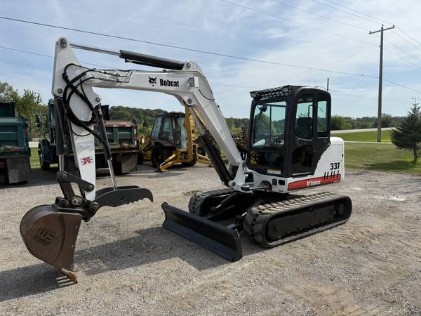 Bobcat 337G, dovoz USA — foto 2 z 12