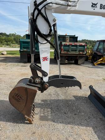 Bobcat 337G, dovoz USA — foto 3 z 12