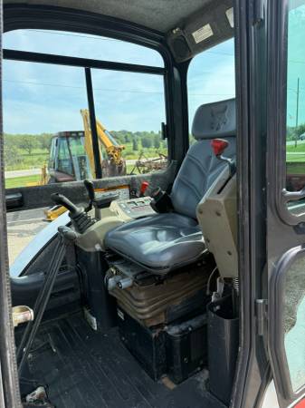Bobcat 337G, dovoz USA — foto 7 z 12