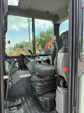 Bobcat E55, dovoz USA — foto 4 z 12
