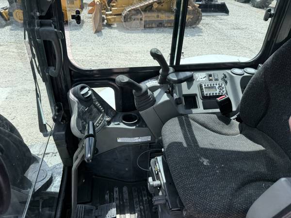 Bobcat E55, dovoz USA — foto 9 z 12