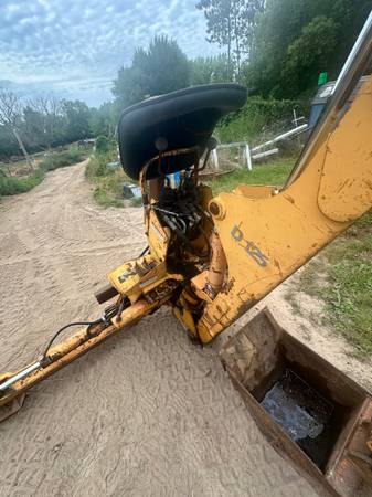 BACKHOE, dovoz USA — foto 2 z 5