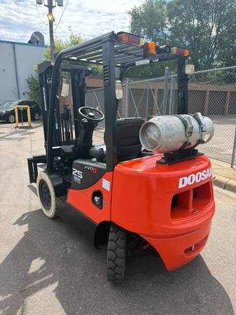 Doosan 5000, dovoz USA — foto 3 z 12
