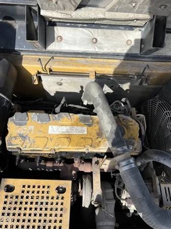 Caterpillar 330C, dovoz USA — foto 11 z 12