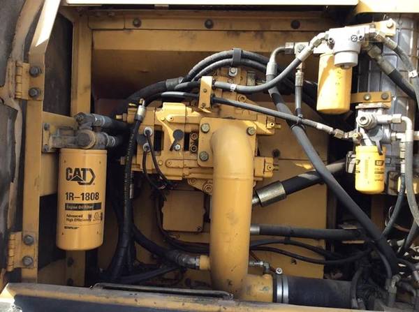 Caterpillar 330C, dovoz USA — foto 9 z 12