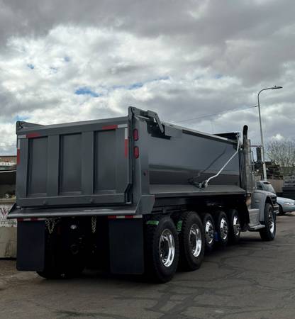 Caterpillar NEW, dovoz USA — foto 3 z 10