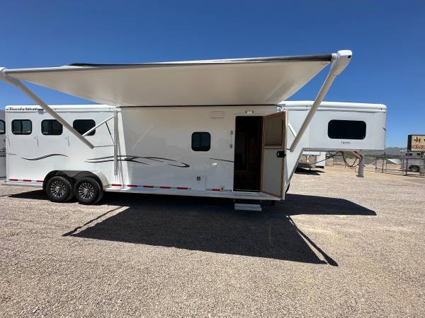 2024 TRAILS, dovoz USA — foto 9 z 12
